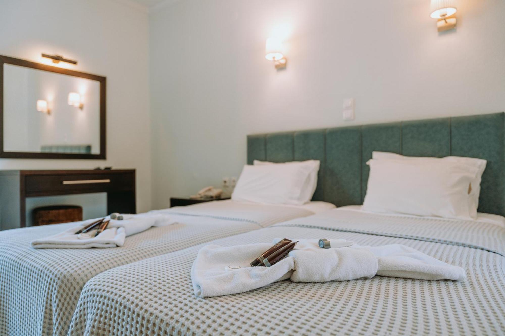 Karavostasi Beach Hotel 波帝卡 外观 照片