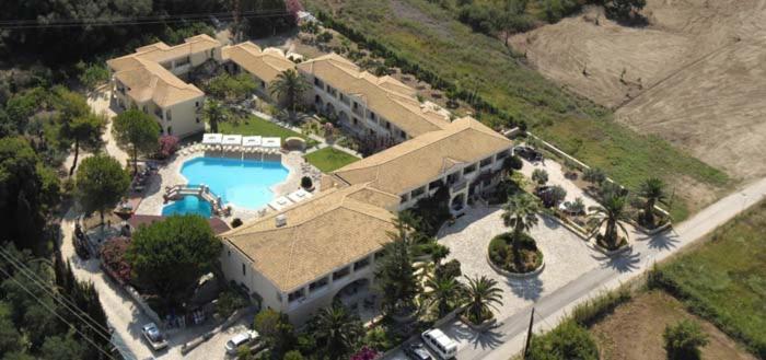Karavostasi Beach Hotel 波帝卡 外观 照片