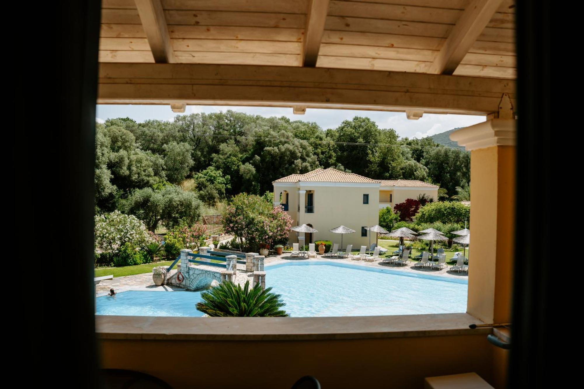 Karavostasi Beach Hotel 波帝卡 外观 照片