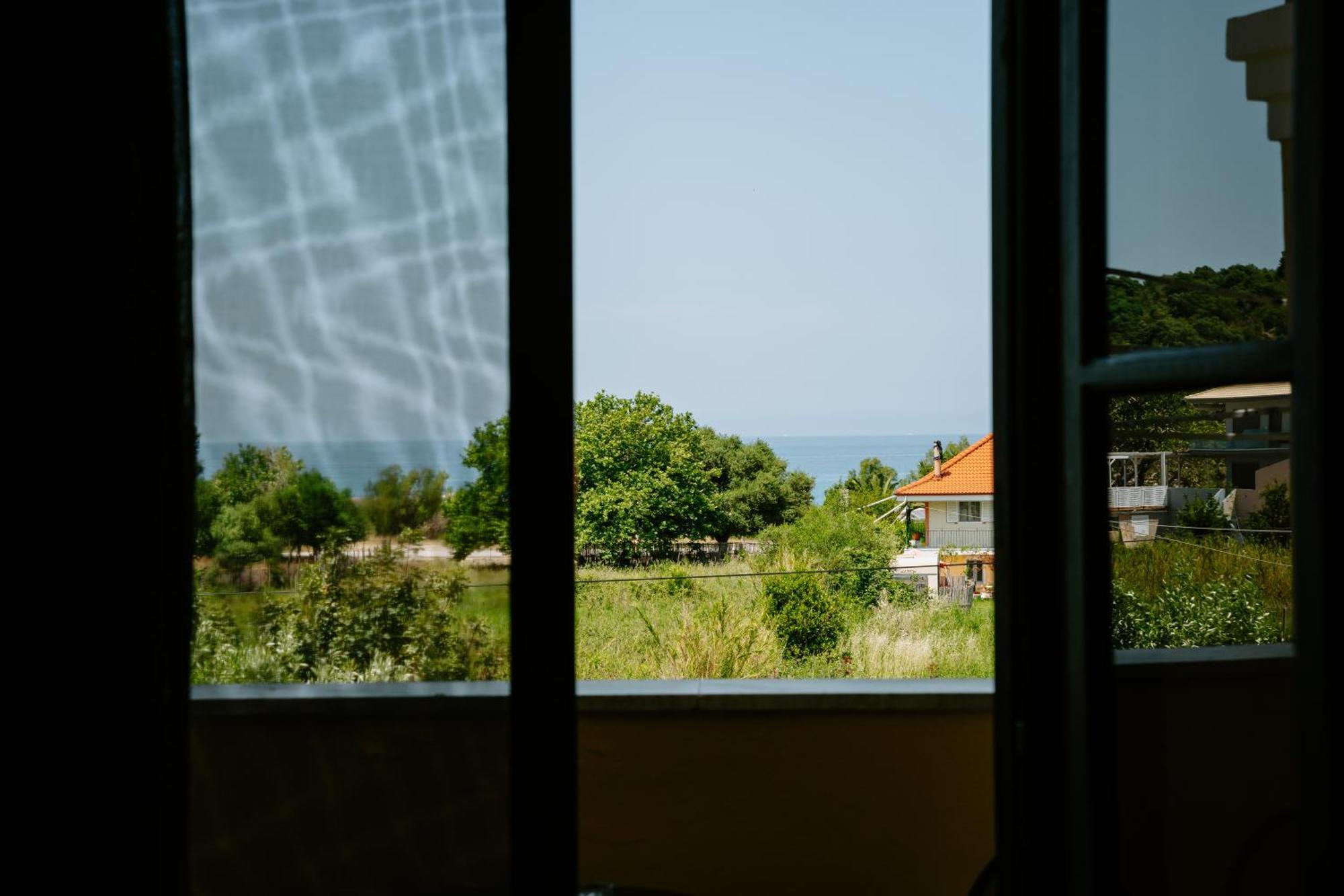 Karavostasi Beach Hotel 波帝卡 外观 照片