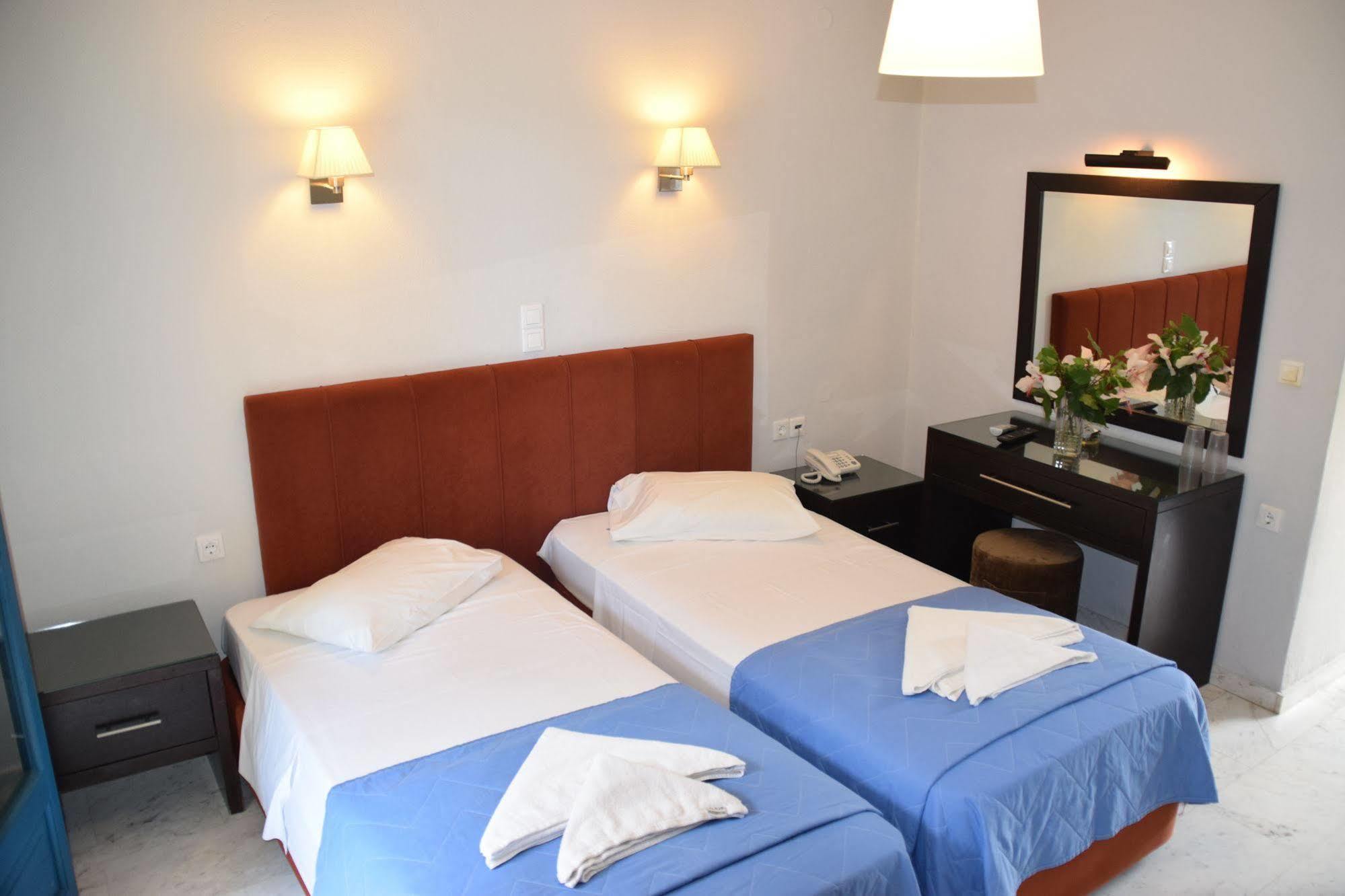 Karavostasi Beach Hotel 波帝卡 外观 照片