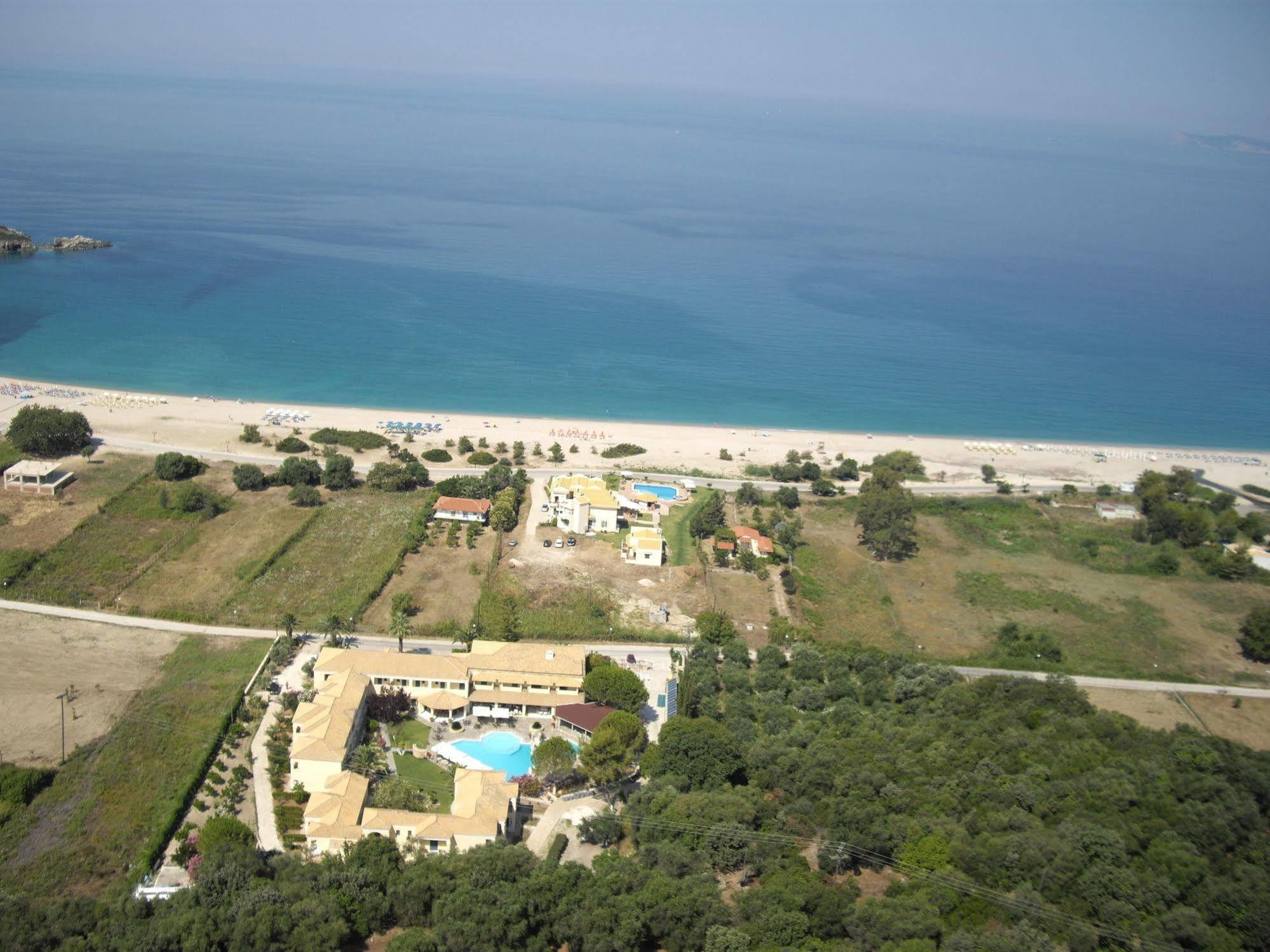 Karavostasi Beach Hotel 波帝卡 外观 照片
